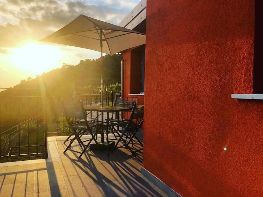Orangehouse Cinque Terre. Private Parking Riomaggiore
