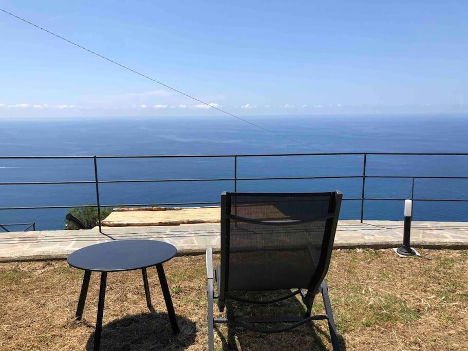Holiday home Orangehouse Cinque Terre. Private Parking