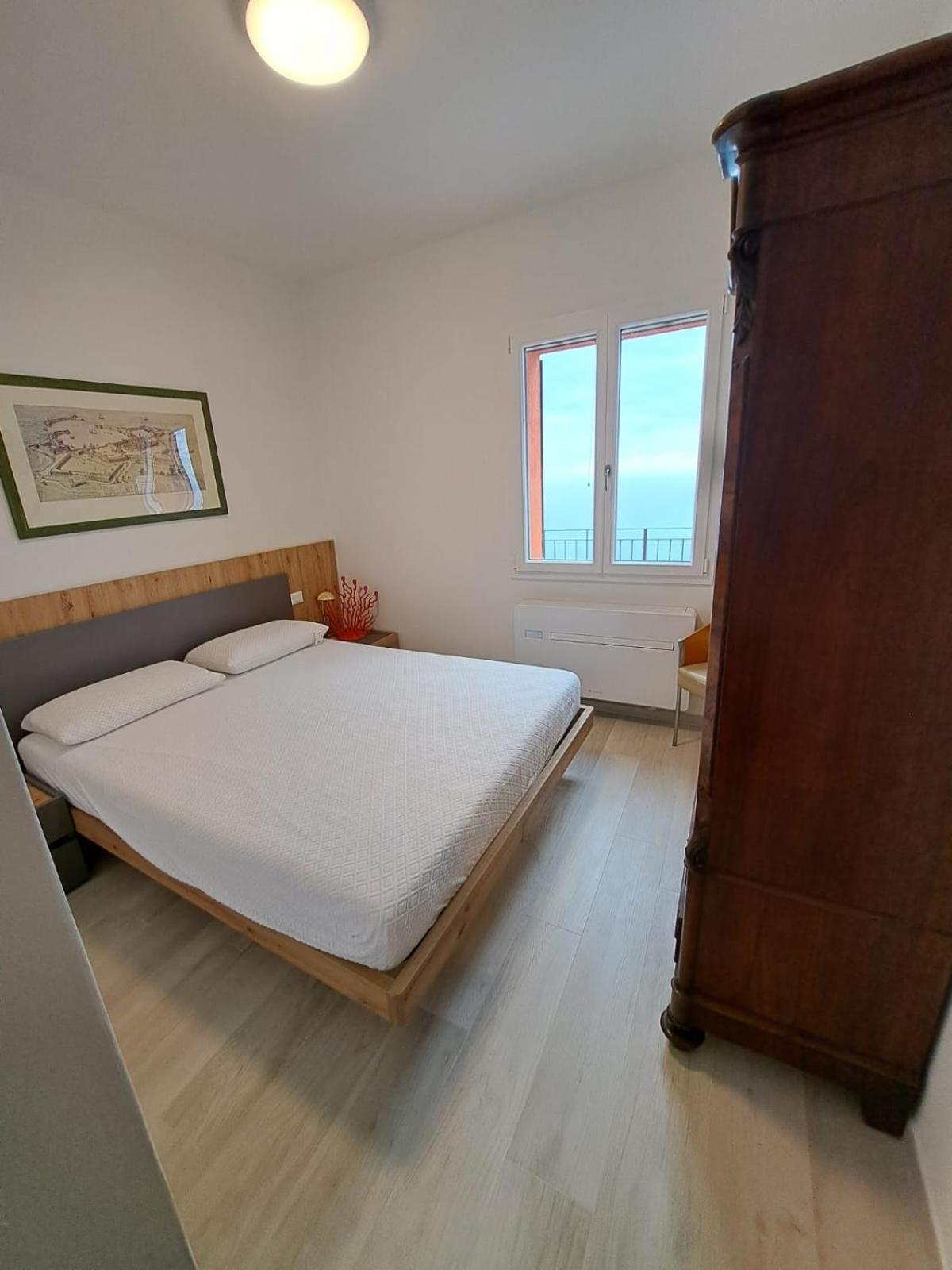 Orangehouse Cinque Terre. Private Parking *