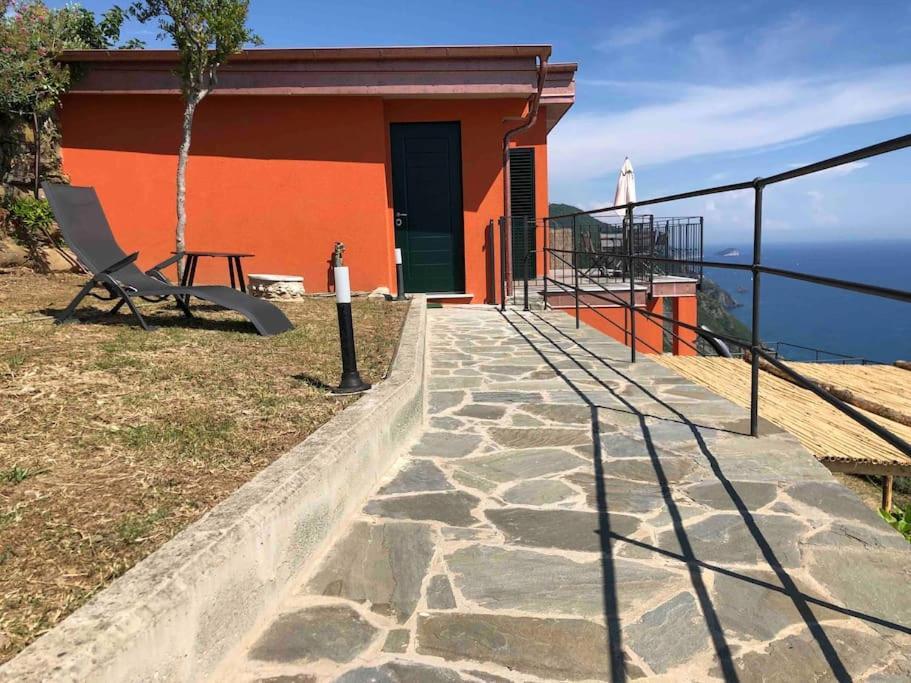 Holiday home Orangehouse Cinque Terre. Private Parking *