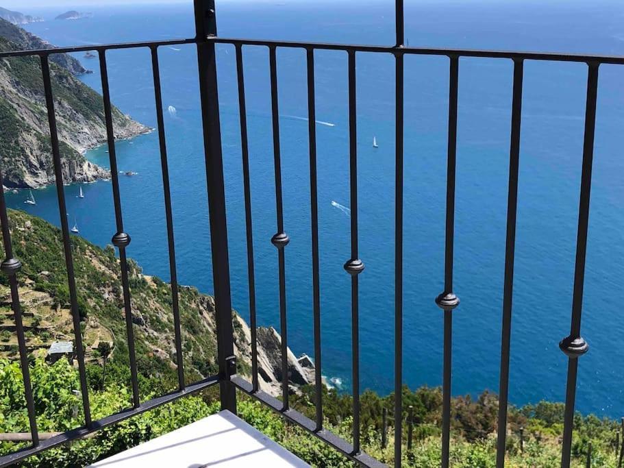 Orangehouse Cinque Terre. Private Parking * Riomaggiore